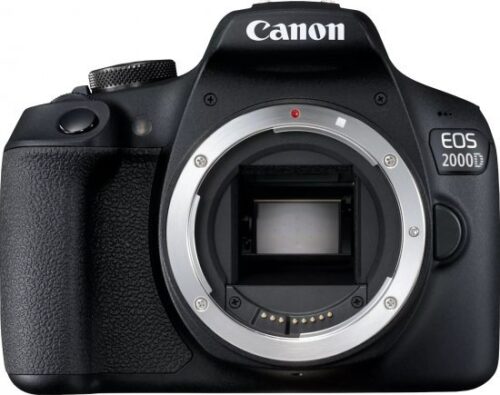 מצלמת DSLR Canon EOS 2000D עם עדשה