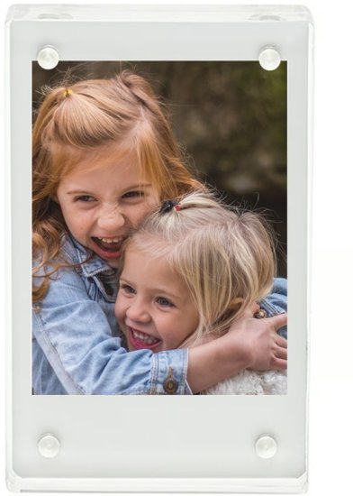 מסגרת אקרילית מגנטית לתמונות אינסטנט