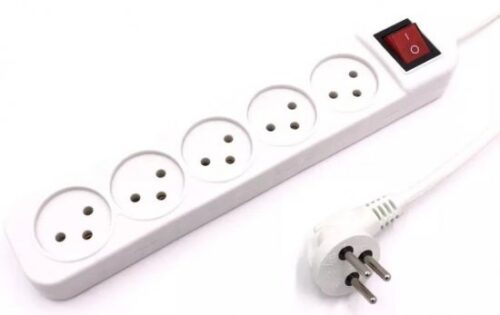 רב שקע 5 עם כבל 3x1.5מ''מ באורך 1 מטר + מפסק מבית Luggar