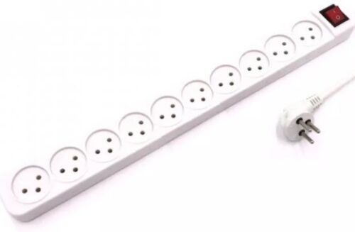 רב שקע 10 עם כבל 3x1.5מ''מ באורך 3 מטר + מפסק מבית Luggar