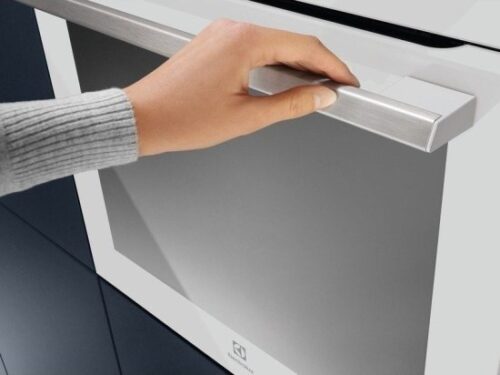 תנור פירוליטי בנוי 9 תוכניות 71 ליטר Electrolux Borderless SurroundCook Multifunction EOP6526V - זכוכית לבנה - תוצרת גרמניה